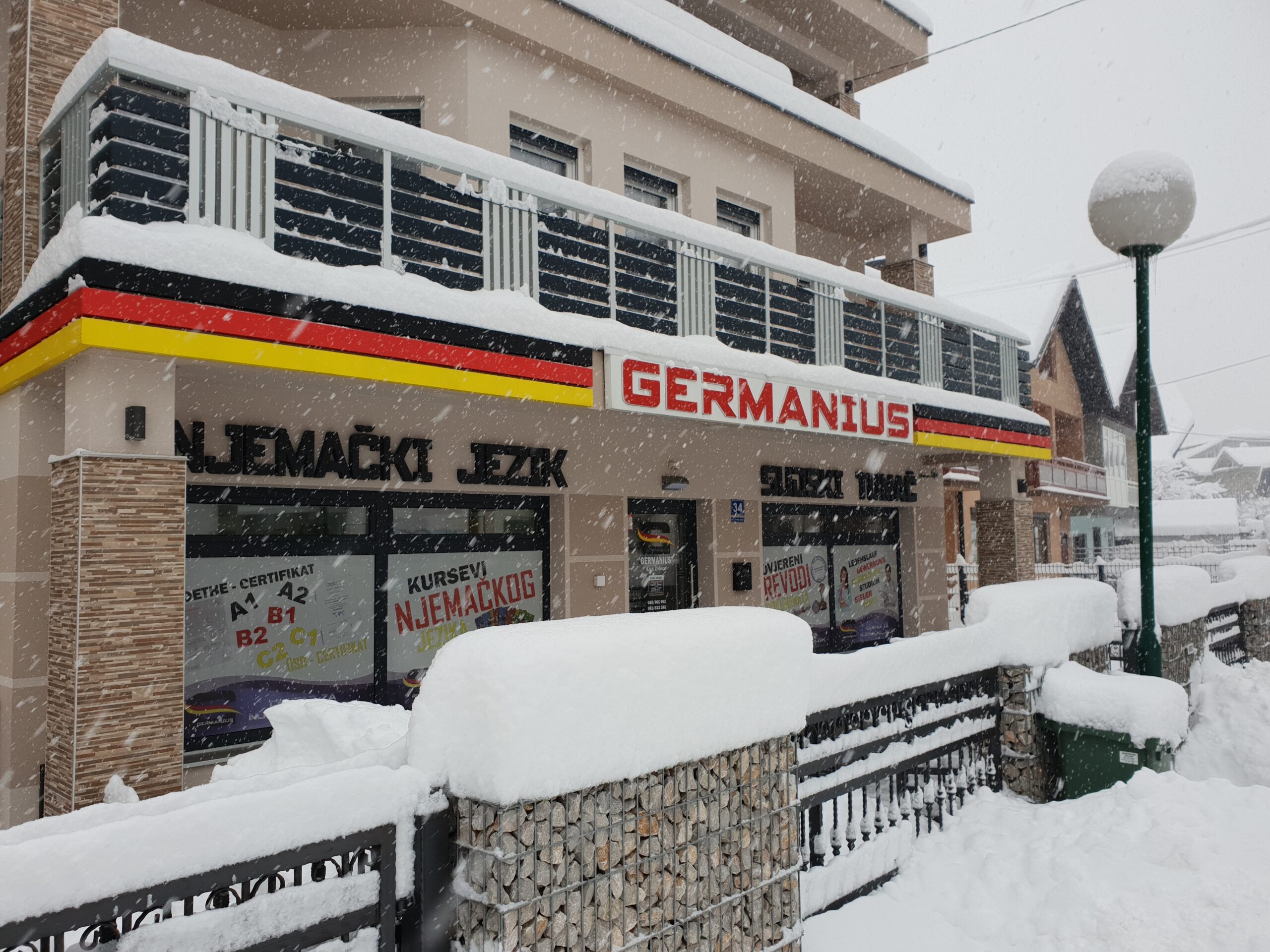 Snijeg pokrio GERMANIUS centar